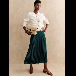 Sezane Dune Green Pleated Skirt in Bottle Green